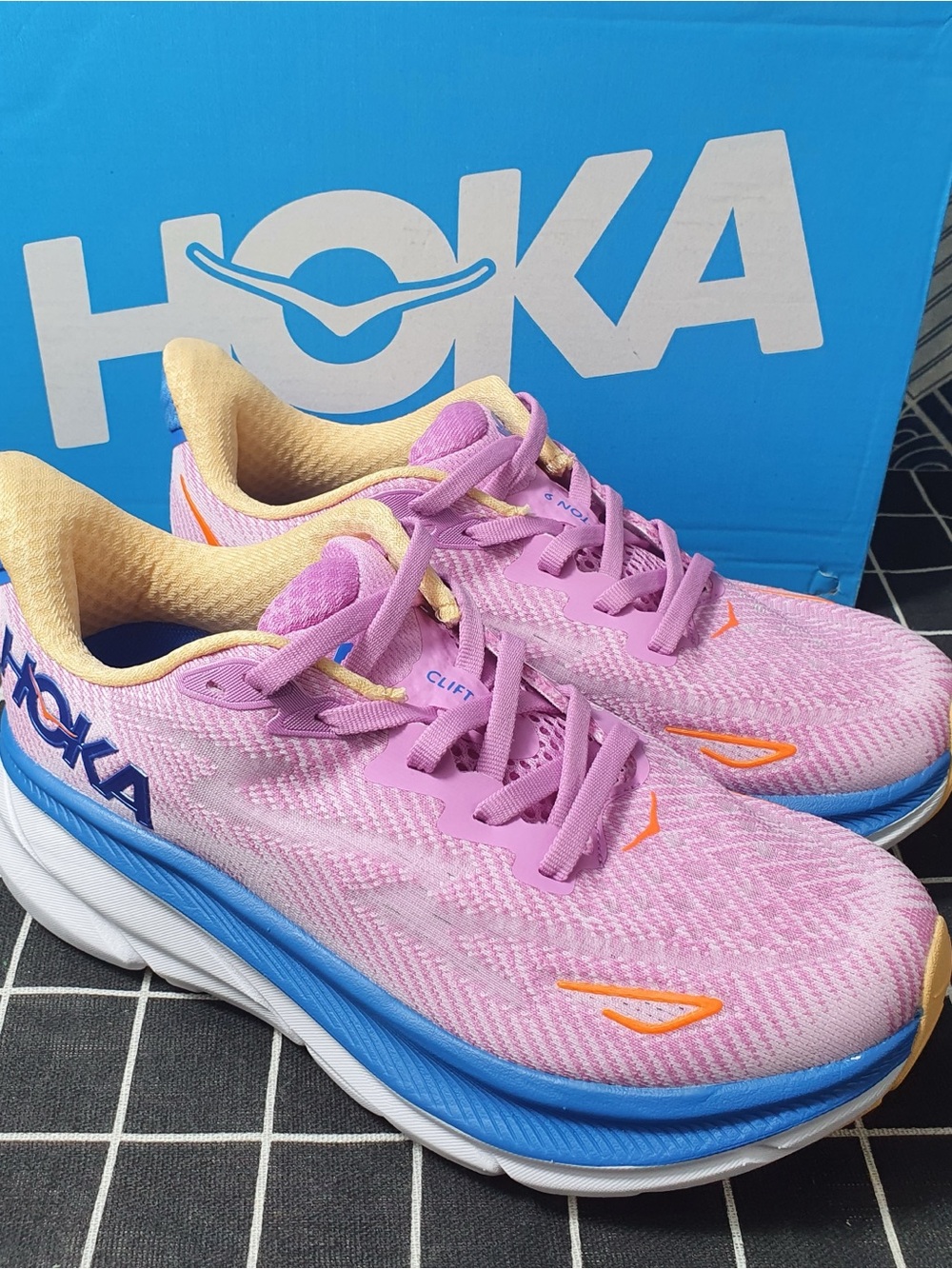 HOKA Clifton 9 Running Shoes